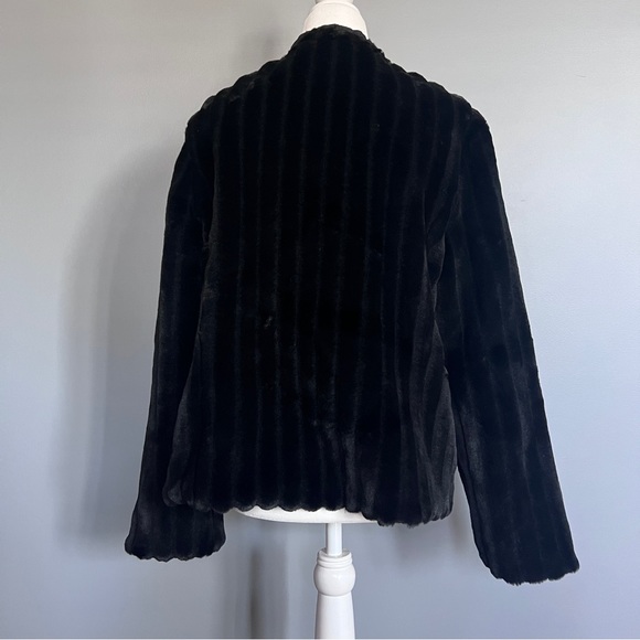 Vintage Black Fur/Faux Fur Bomber Jacket - Picture 5 of 6